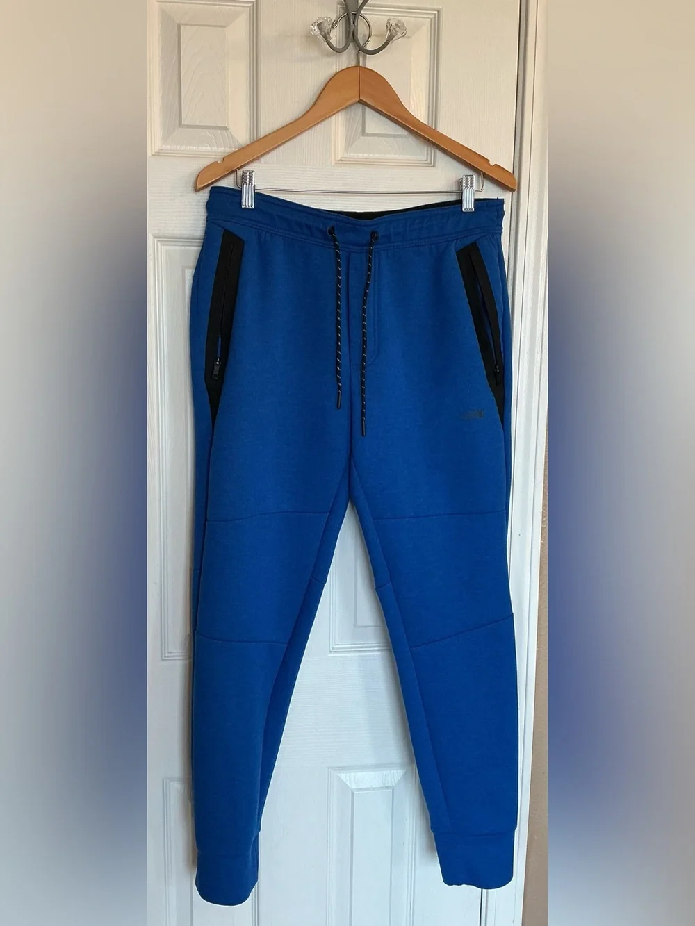 American Eagle Outfitters activewear bright blue & black trim sweat pants Size M